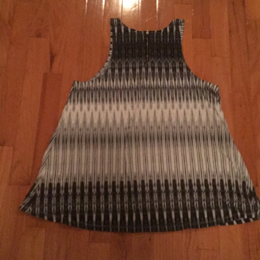H&M Black/White/Cream 2 pc Set - Picture 7 of 8